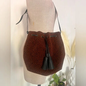 Women’s American Eagle faux suede leopard print crossbody w/ faux leather strap